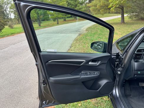 Used 2019 Honda Fit LX image 14