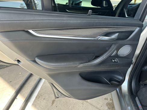 Used 2016 BMW X5 M image 13