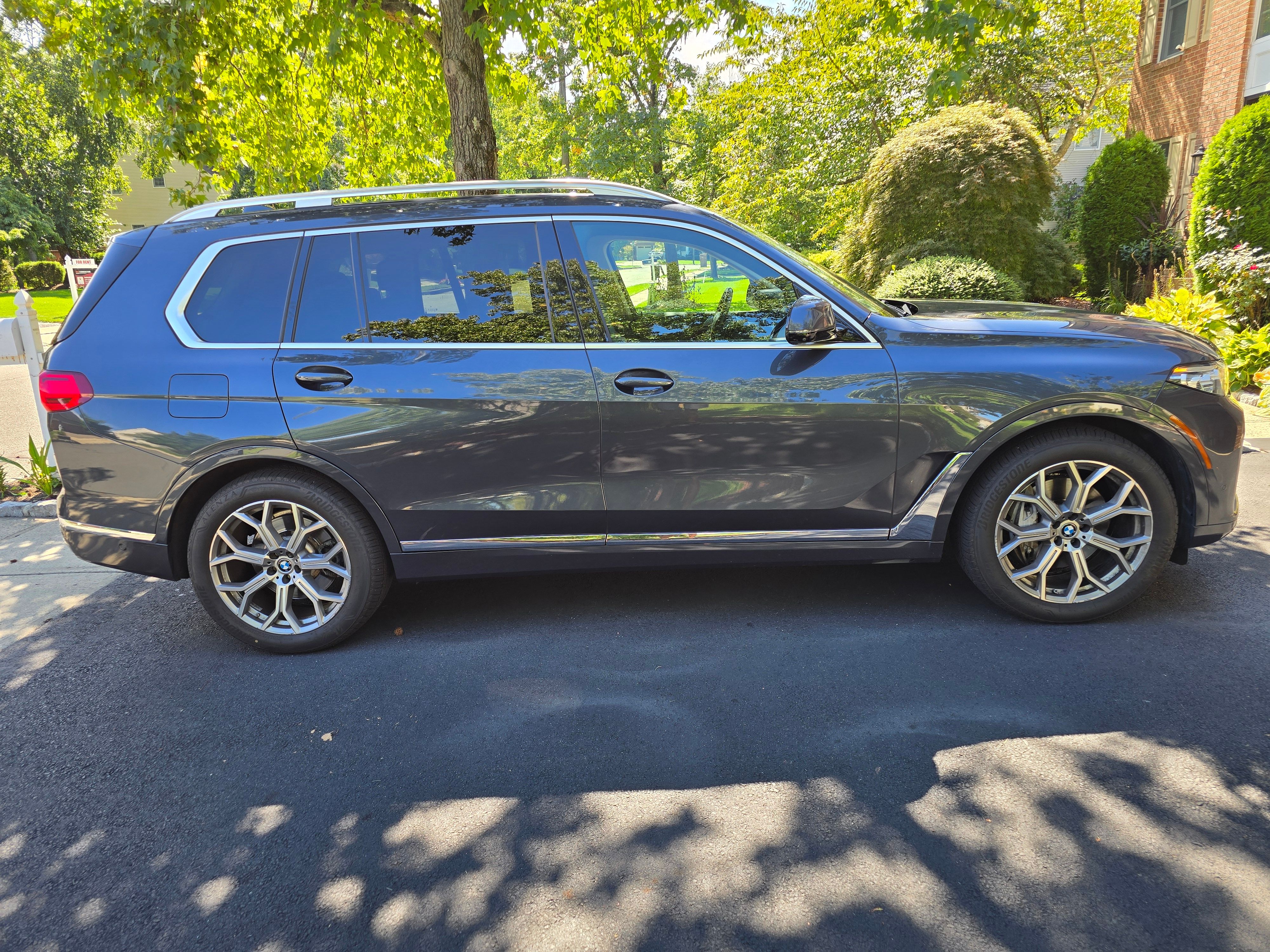 Used 2021 BMW X7 xDrive40i w/ Premium Package AWD/4WD image 25
