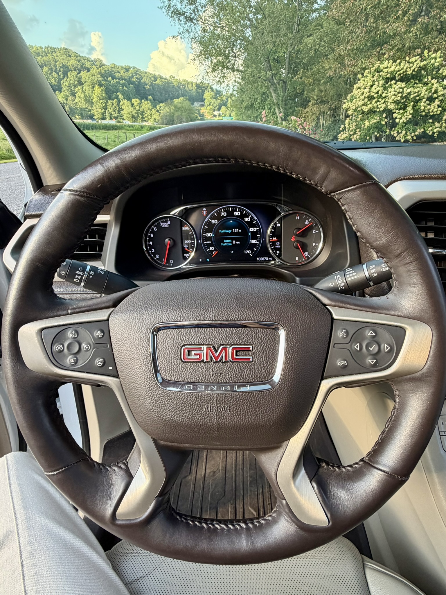 Used 2017 GMC Acadia Denali FWD image 12