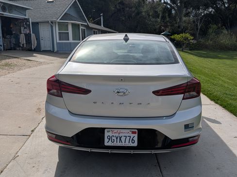 Used 2020 Hyundai Elantra SEL image 9