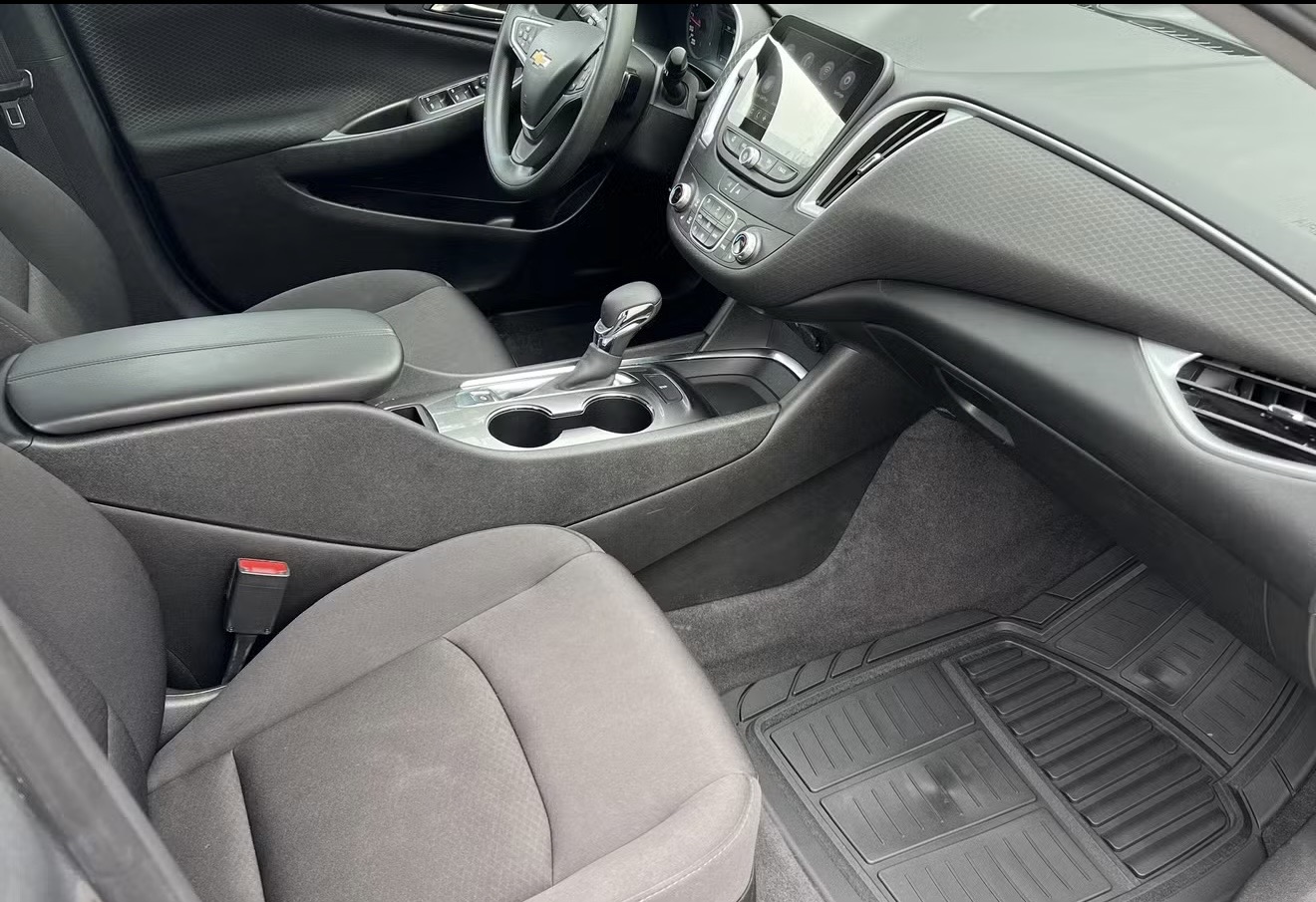 Used 2023 Chevrolet Malibu LT FWD image 15