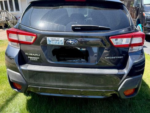 Used 2018 Subaru Crosstrek 2.0i Premium w/ Moonroof Package AWD/4WD image 4