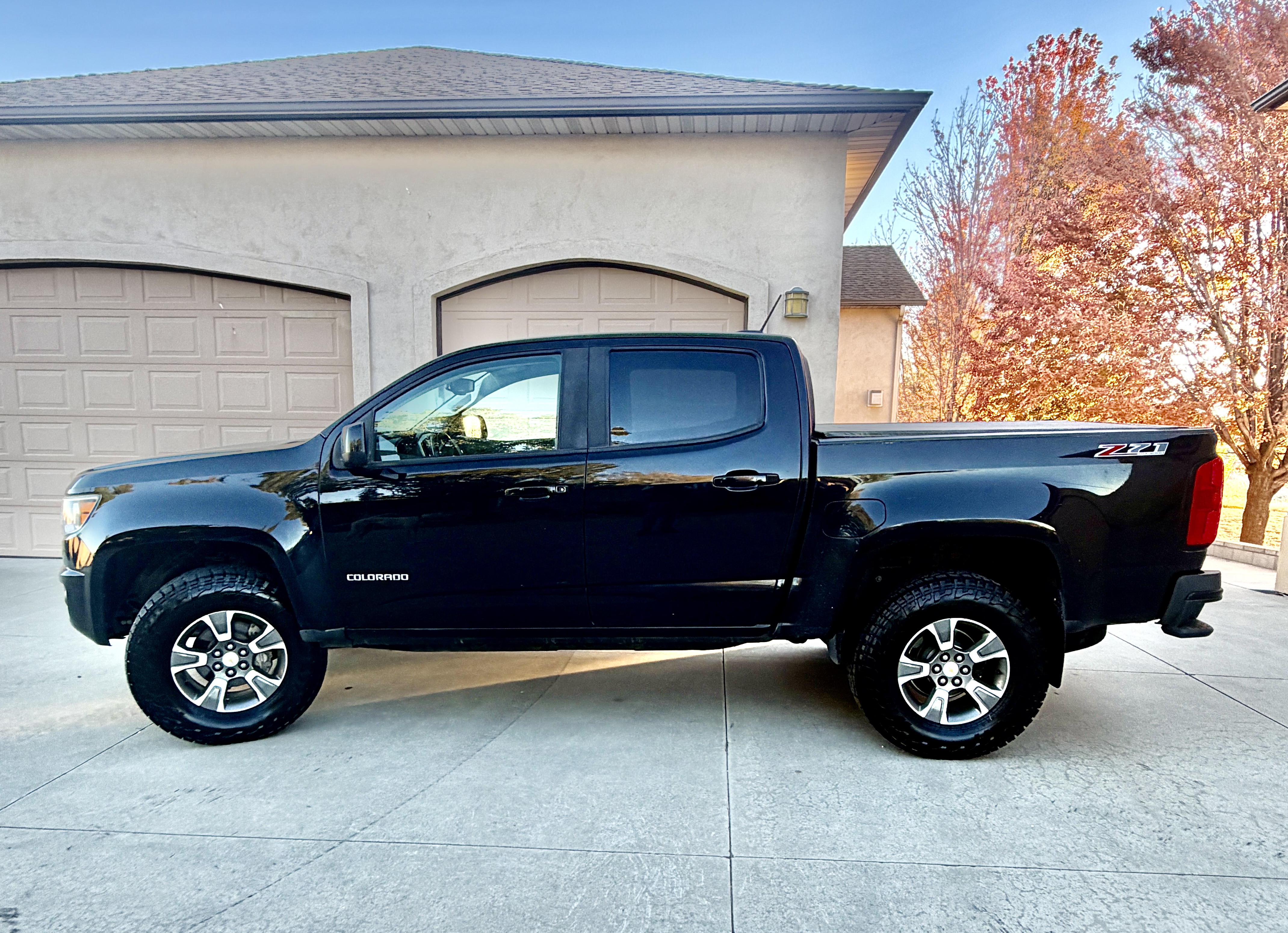 Used 2018 Chevrolet Colorado Z71 AWD/4WD image 4