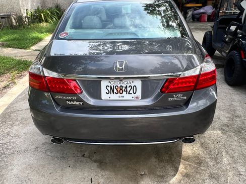 Used 2014 Honda Accord Touring image 8