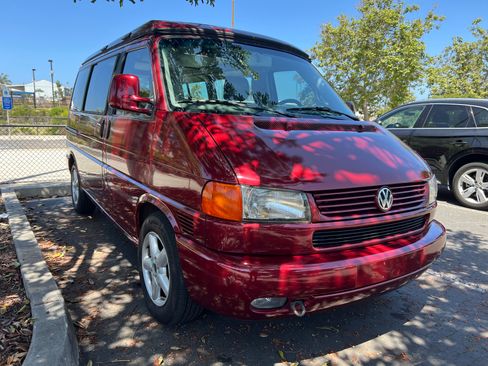 Used 2003 Volkswagen Eurovan MV image 2