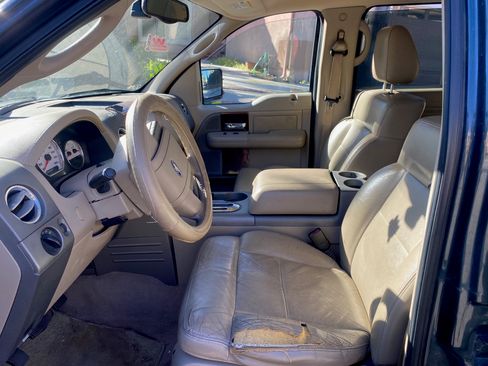 Used 2005 Ford F150 Lariat image 4