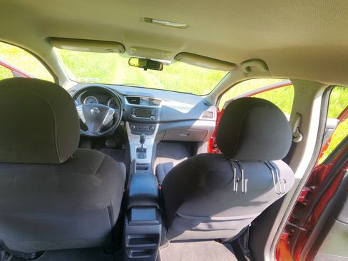 Used 2015 Nissan Sentra SV FWD image 4