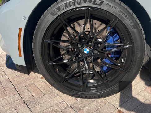 Used 2022 BMW M4 xDrive Competition AWD/4WD image 9
