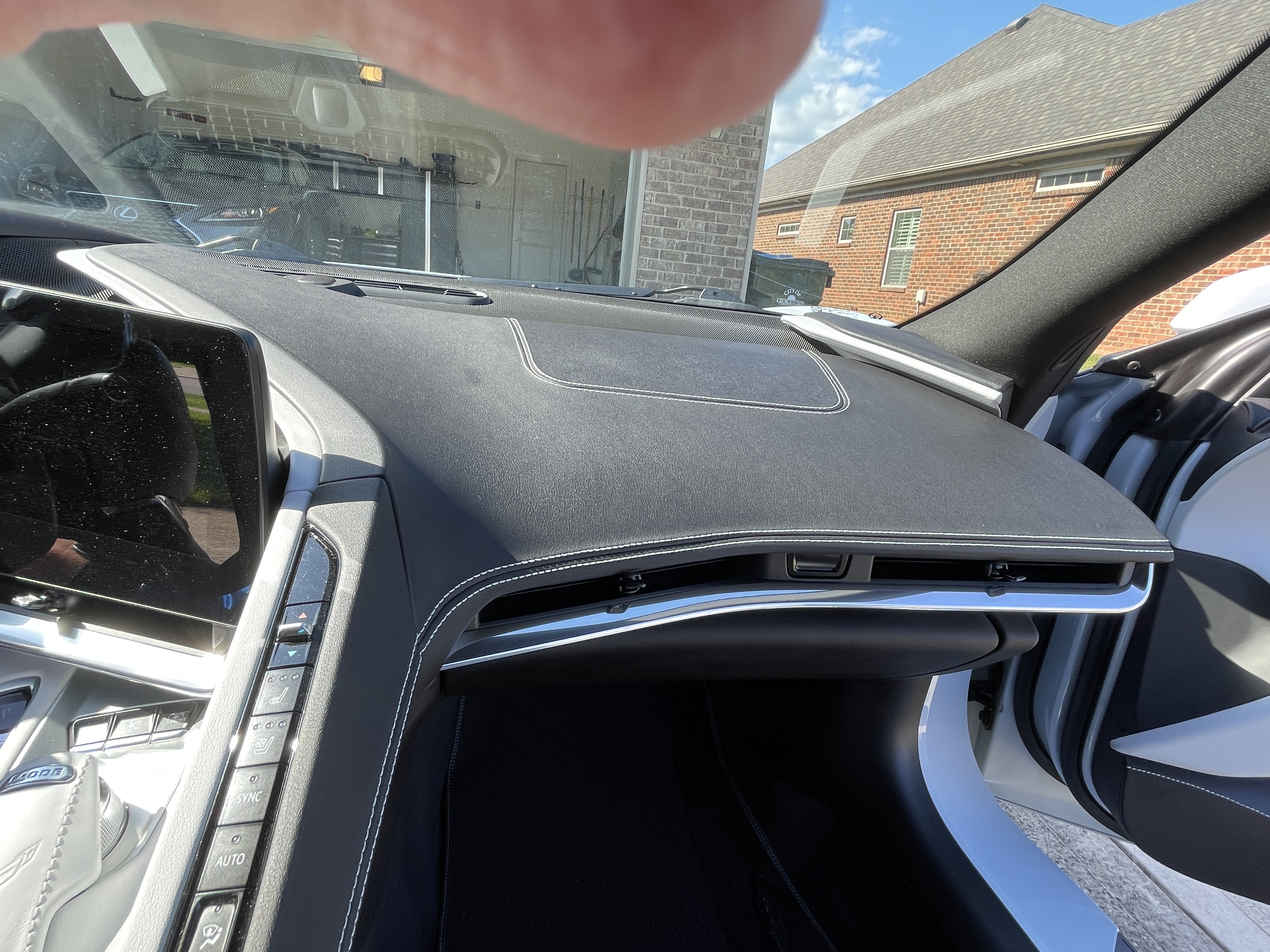 Used 2020 Chevrolet Corvette Stingray Preferred Cpe w/ 2LT Preferred Equipment Group RWD image 21