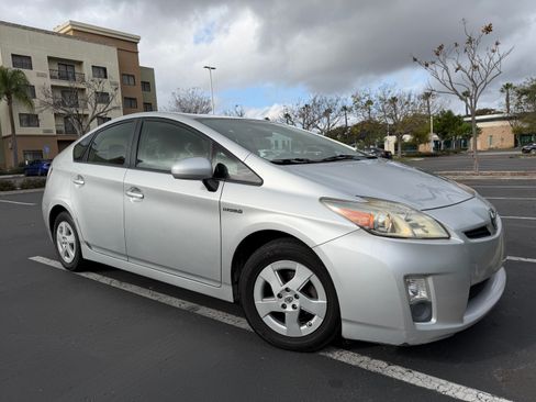 Used 2010 Toyota Prius Three image 4