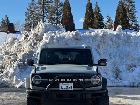 Used 2021 Ford Bronco First Edition AWD/4WD image 32