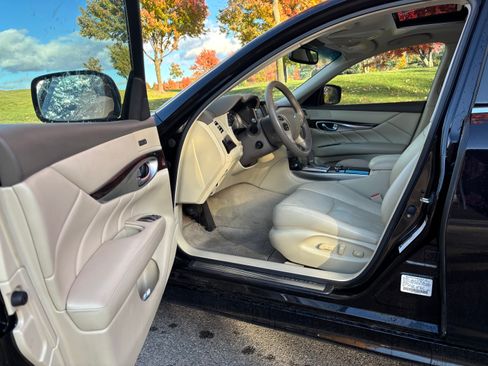 Used 2011 INFINITI M37 x image 17