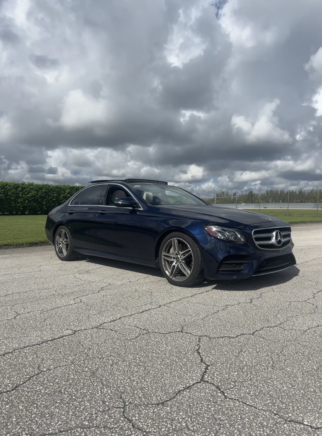 Used 2018 Mercedes-Benz E 300 image 6