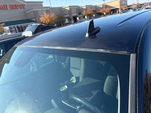 Used 2010 GMC Sierra 1500 SLE w/ Power Pack Plus image 10