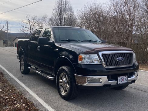 Used 2005 Ford F150 Lariat image 8