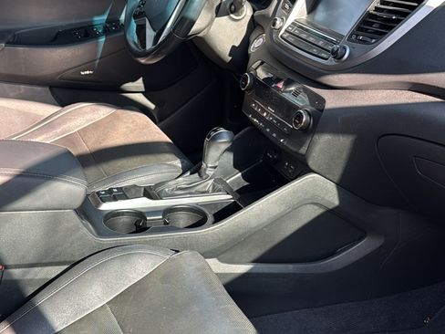 Used 2017 Hyundai Tucson SE Plus image 6