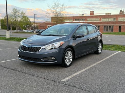 Used 2016 Kia Forte LX w/ LX Popular Plus Package image 1