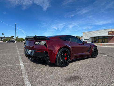 Used 2016 Chevrolet Corvette Z06 w/ 3LZ Preferred Equipment Group image 12