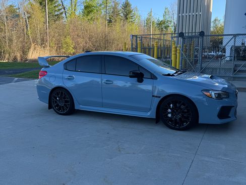 Used 2019 Subaru WRX STI w/ Series.gray AWD/4WD image 4