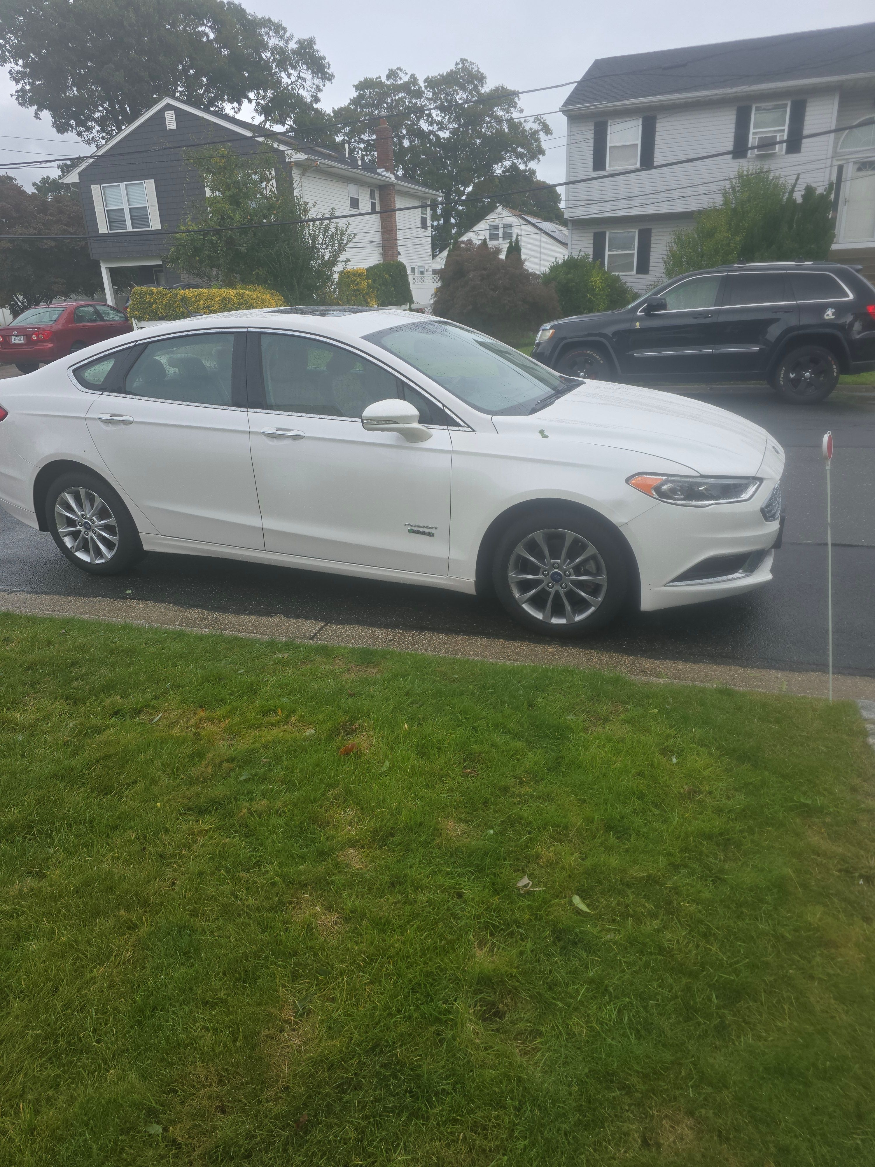 Used 2018 Ford Fusion Energi SE FWD image 4