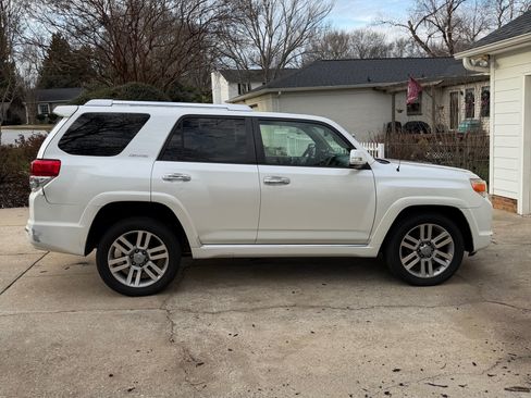 Used 2010 Toyota 4Runner Limited image 1