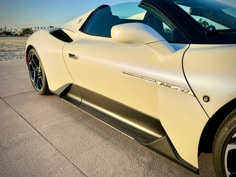 Used 2023 Maserati MC20 Spyder RWD image 16
