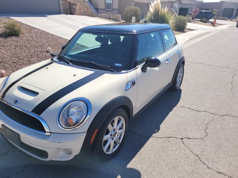 Used 2012 MINI Cooper S image 4