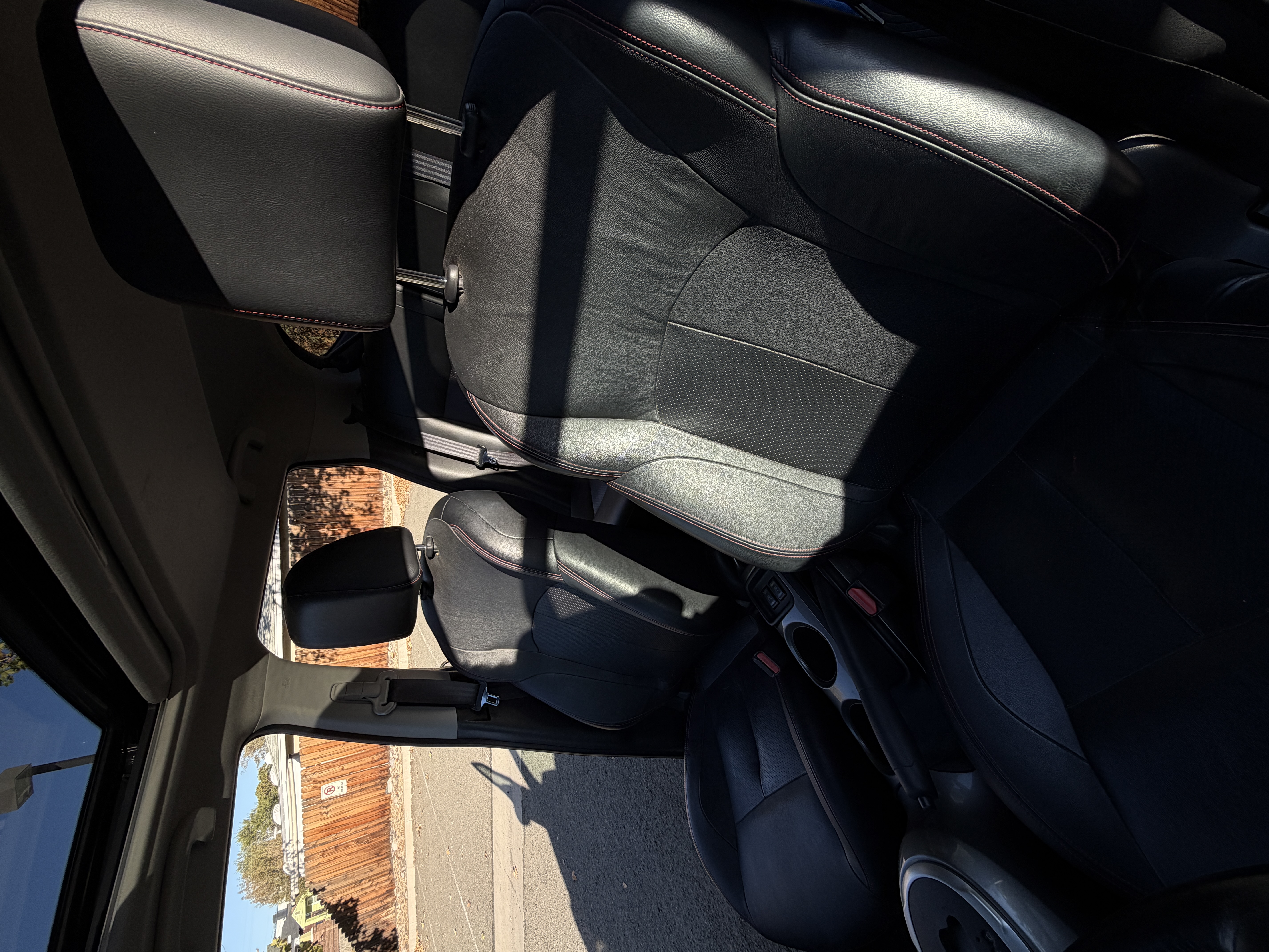 Used 2012 Nissan Juke SL AWD/4WD image 13