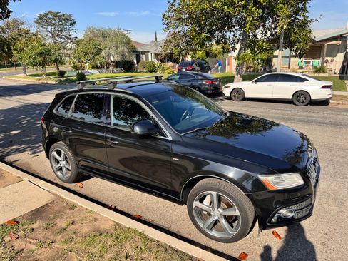 Used 2017 Audi Q5 3.0T Premium Plus w/ Technology Package image 2