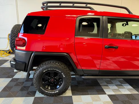 Used 2012 Toyota FJ Cruiser 4WD image 6