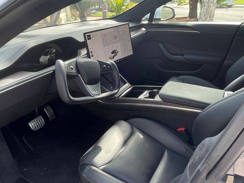 Used 2022 Tesla Model S Standard Range image 8