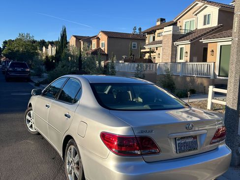 Used 2005 Lexus ES 330 330 Sedan 4D image 8