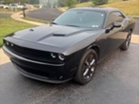 Used 2023 Dodge Challenger SXT w/ Blacktop Package AWD/4WD image 2