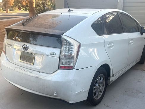 Used 2010 Toyota Prius FWD image 2