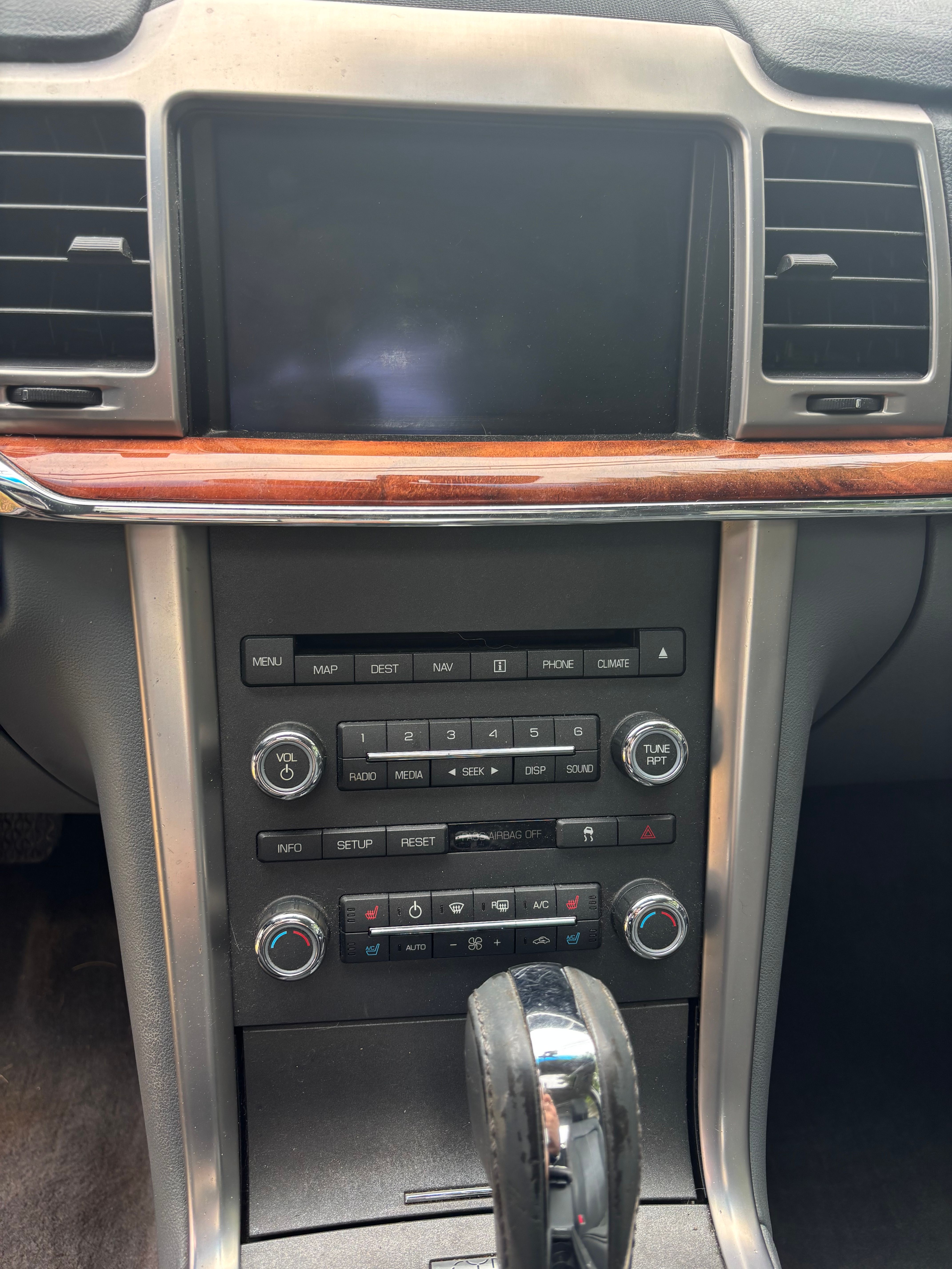 Used 2010 Lincoln MKZ FWD image 8