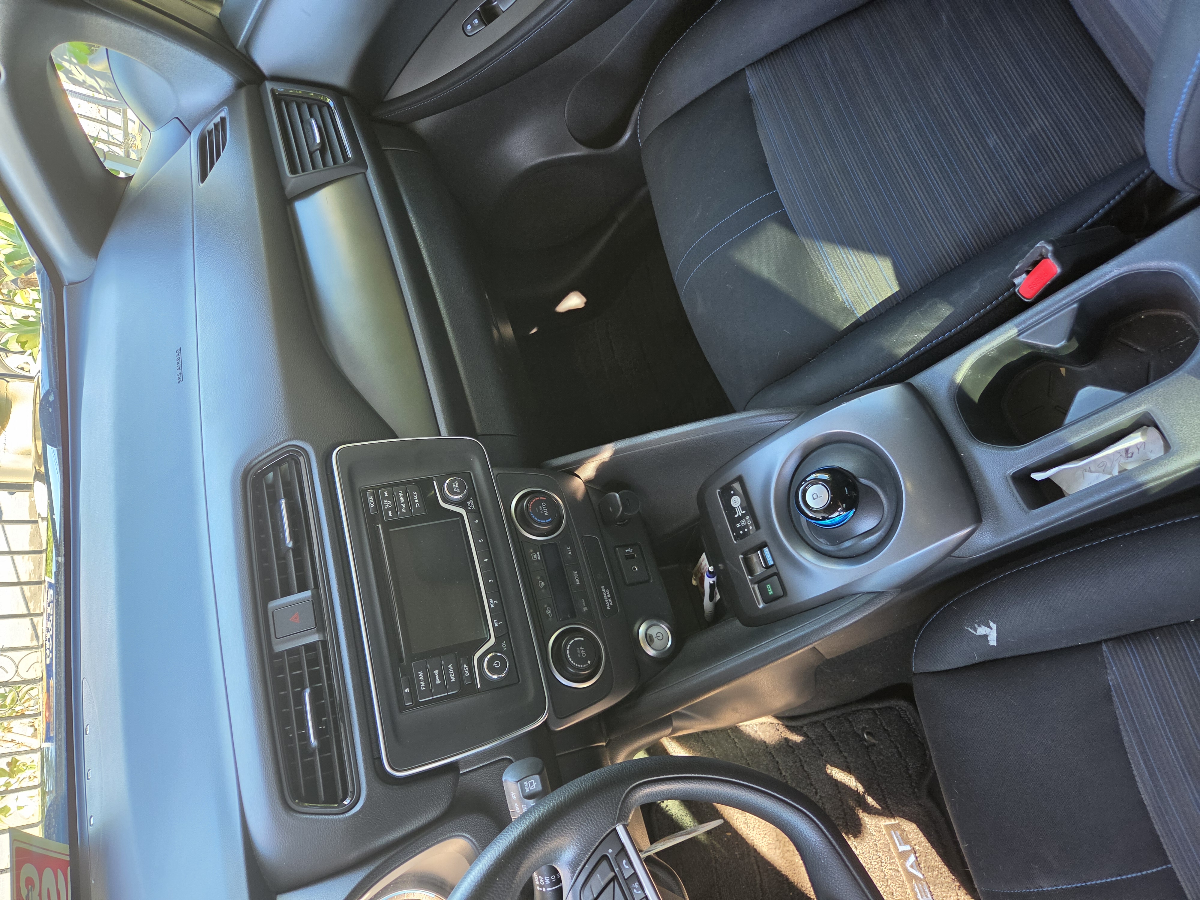 Used 2018 Nissan Leaf S w/ S Charge Package FWD image 6