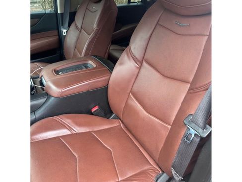 Used 2016 Cadillac Escalade Premium image 15