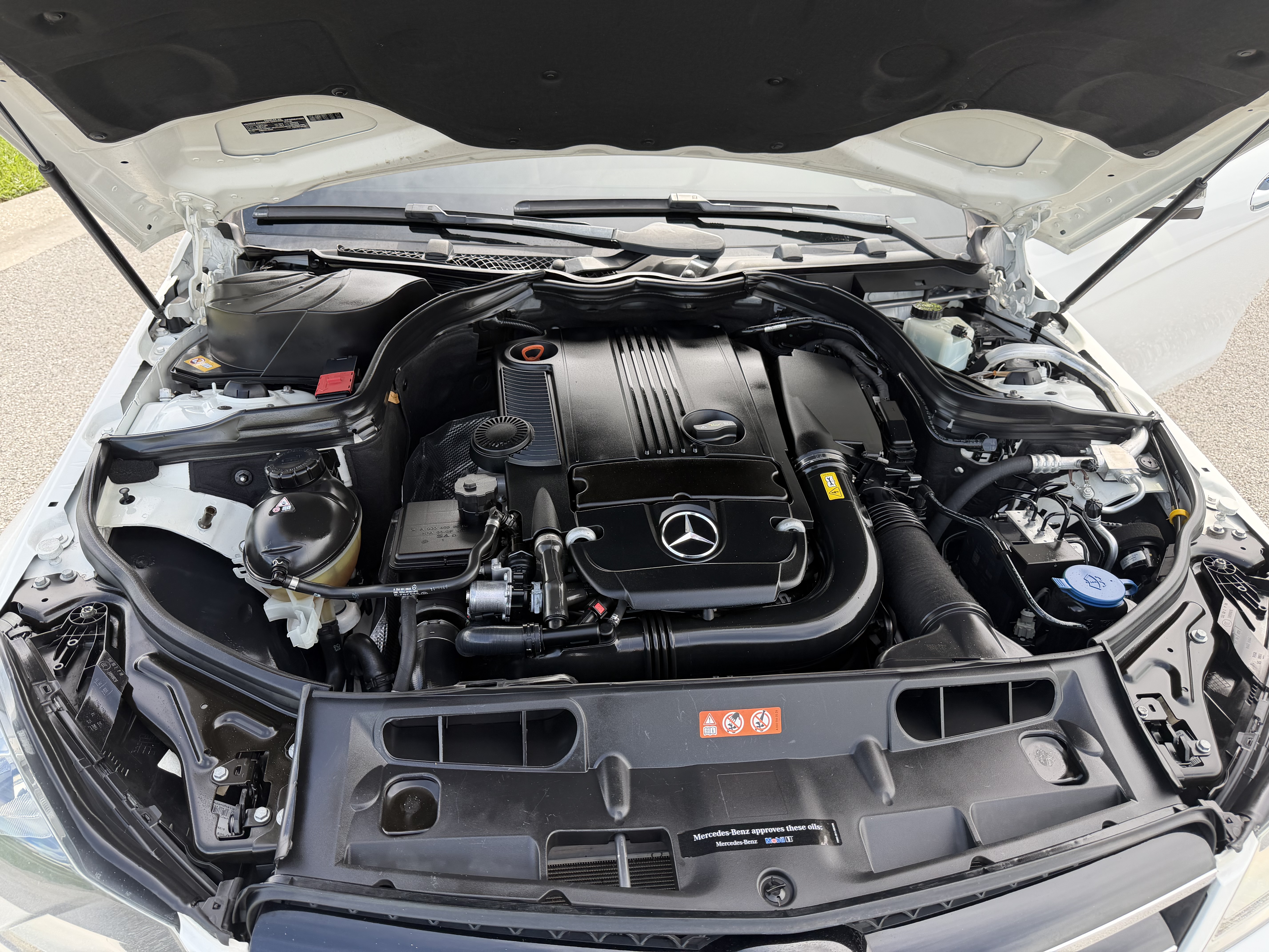 Used 2015 Mercedes-Benz C 250 Coupe image 8