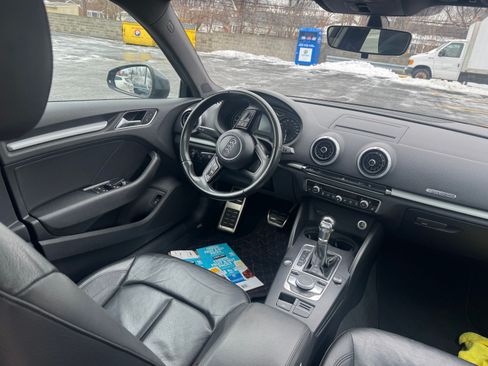 Used 2017 Audi A3 e-tron Premium image 12