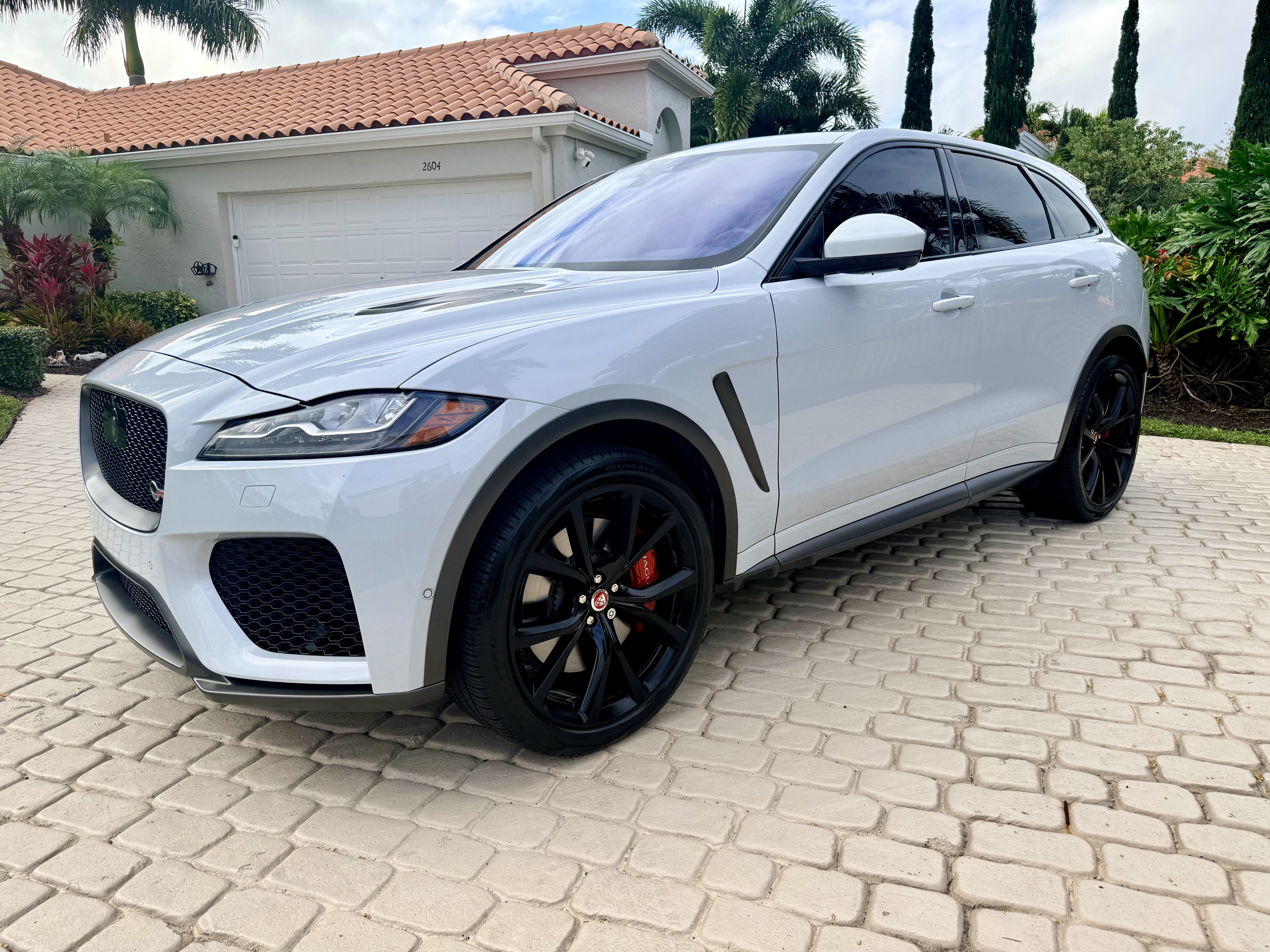 Used 2020 Jaguar F-PACE SVR AWD/4WD image 8