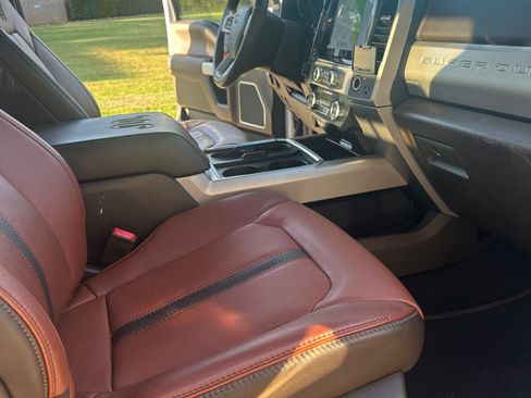 Used 2022 Ford F250 King Ranch w/ King Ranch Ultimate Package image 32