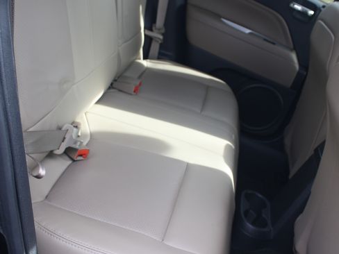 Used 2016 Jeep Compass High Altitude image 16