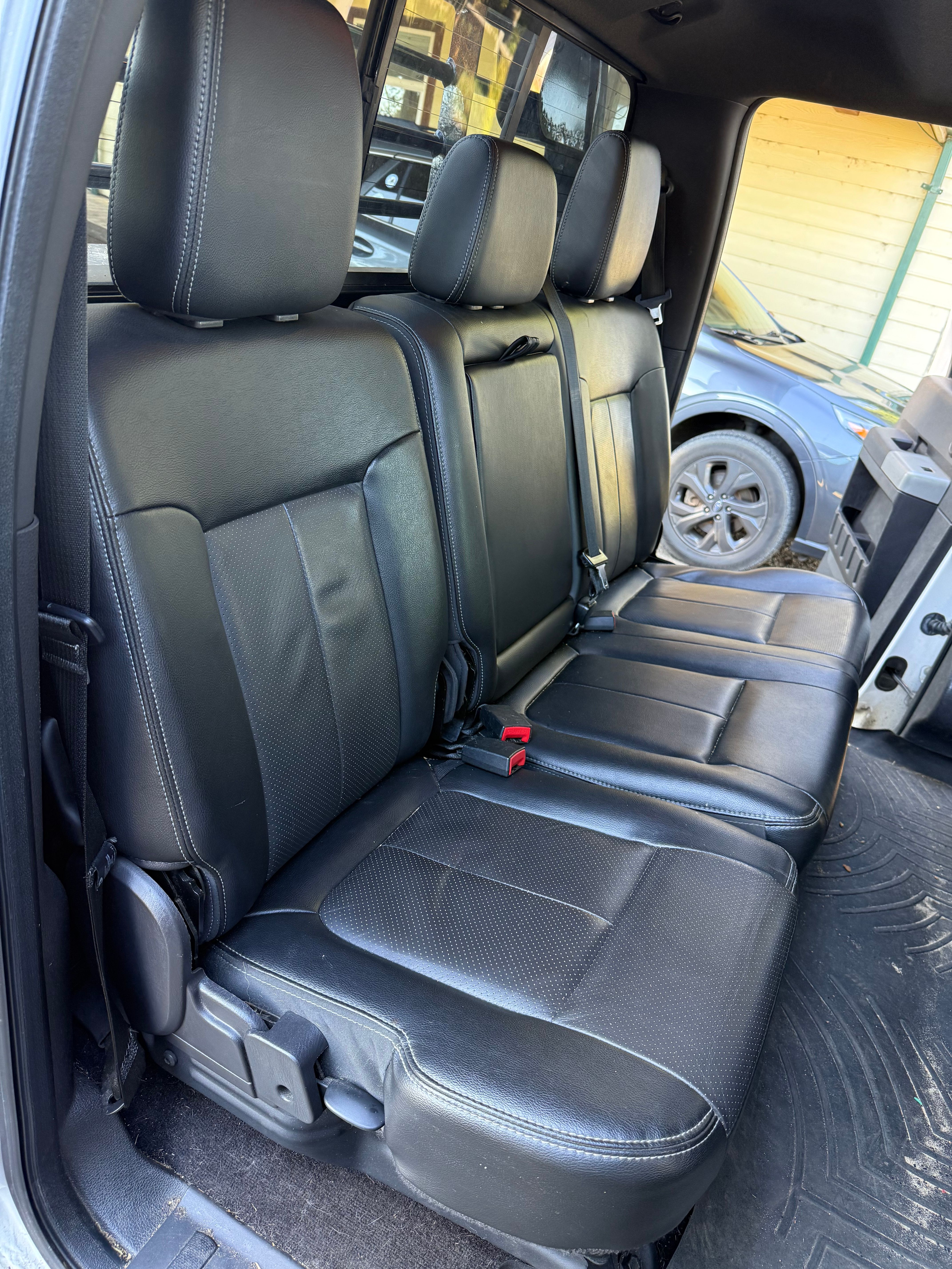 Used 2015 Ford F250 Lariat w/ Lariat Ultimate Package AWD/4WD image 10