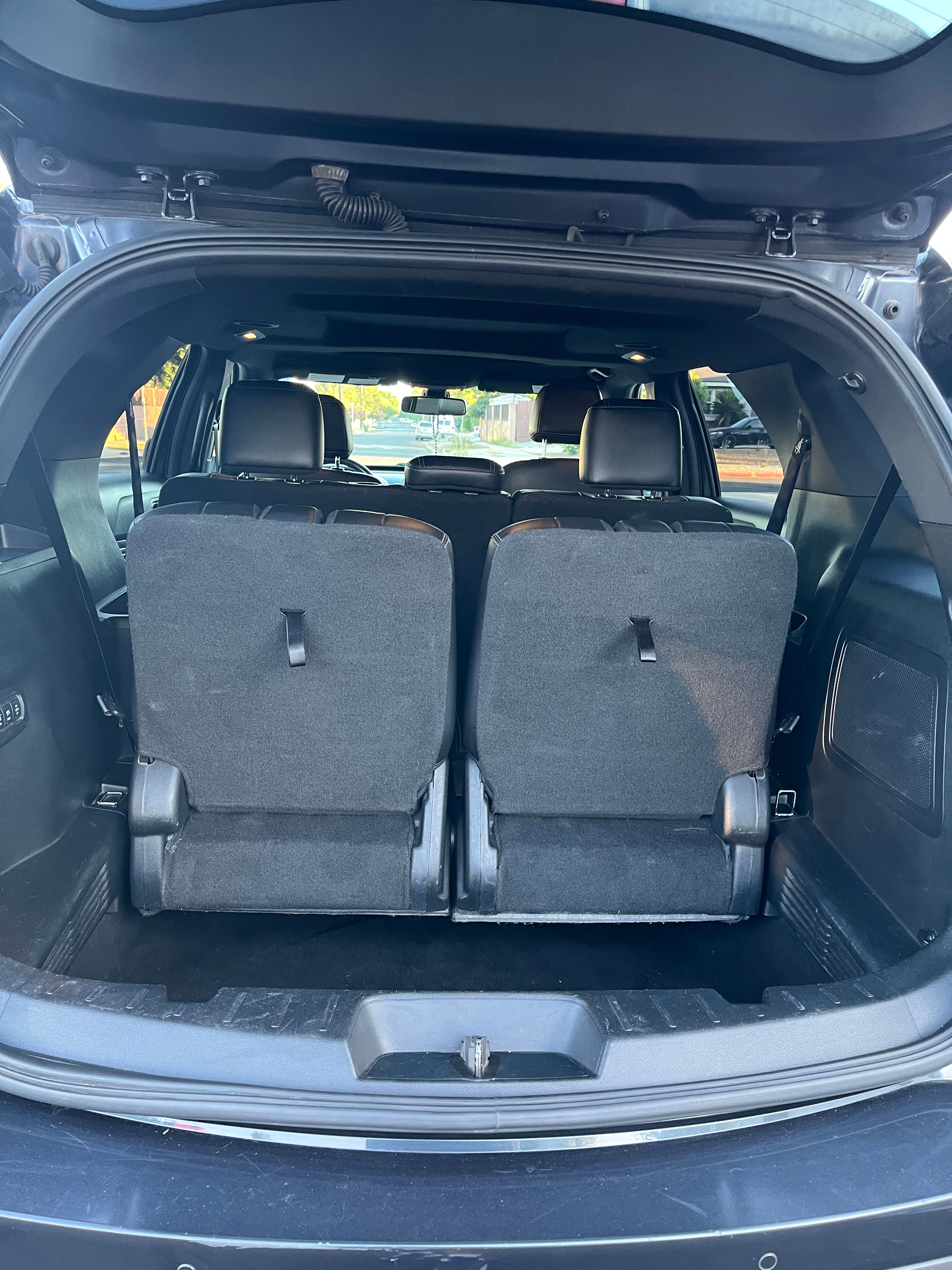 Used 2017 Ford Explorer Limited w/ Equipment Group 301A FWD image 11