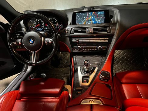 Used 2016 BMW M6 Convertible image 5