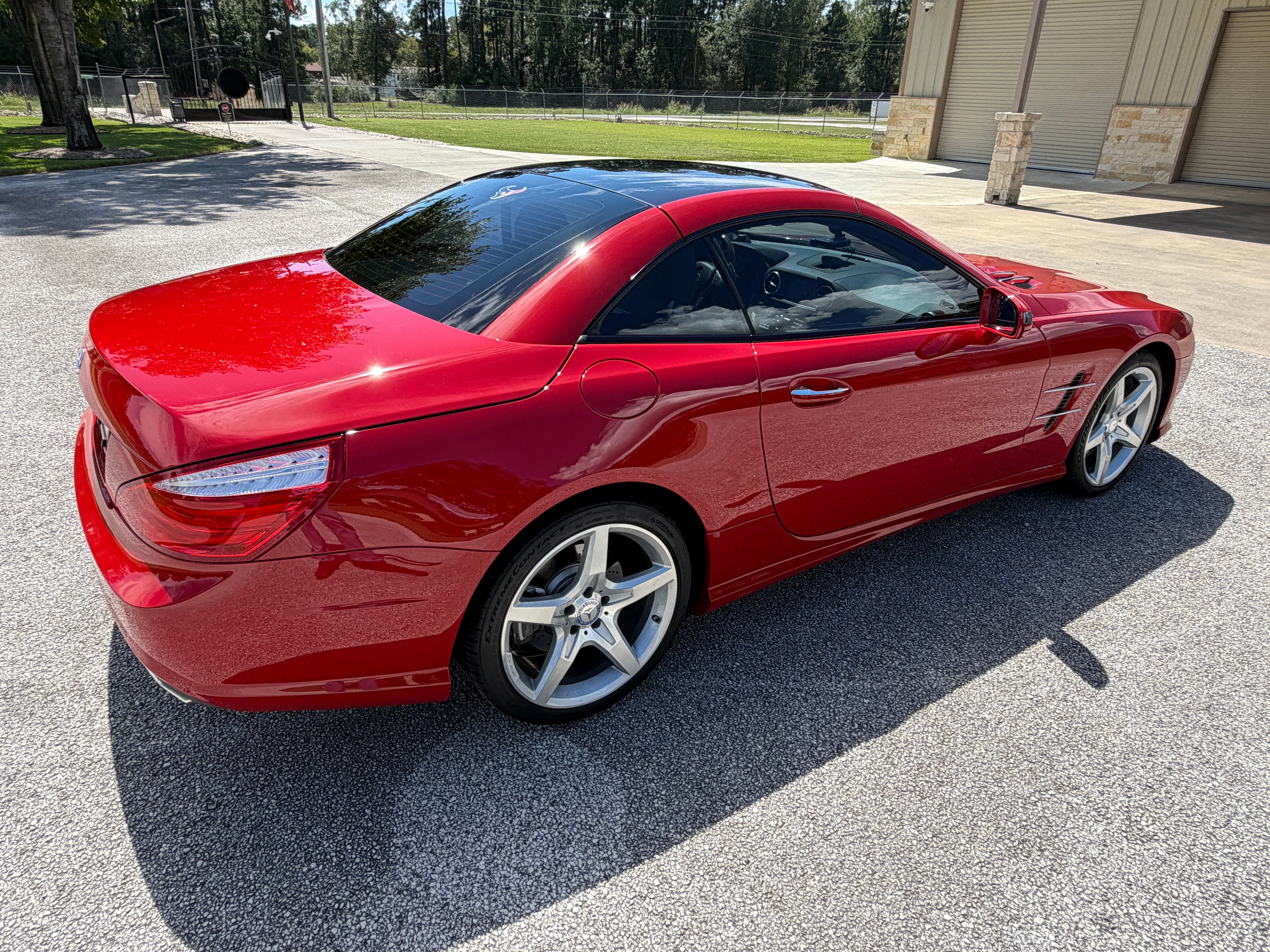 Used 2014 Mercedes-Benz SL 550 image 10