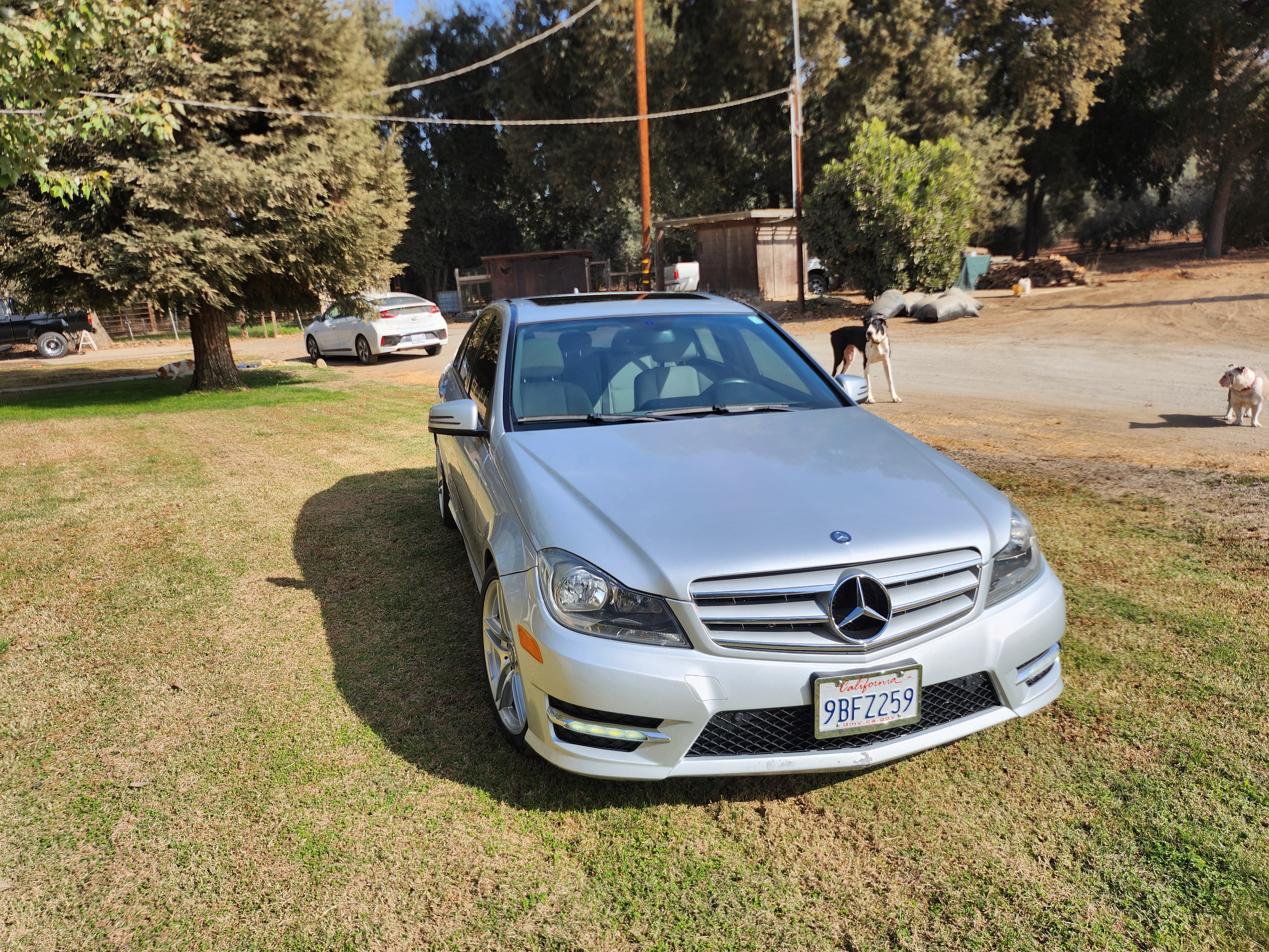 Used 2012 Mercedes-Benz C 250 Sedan image 2