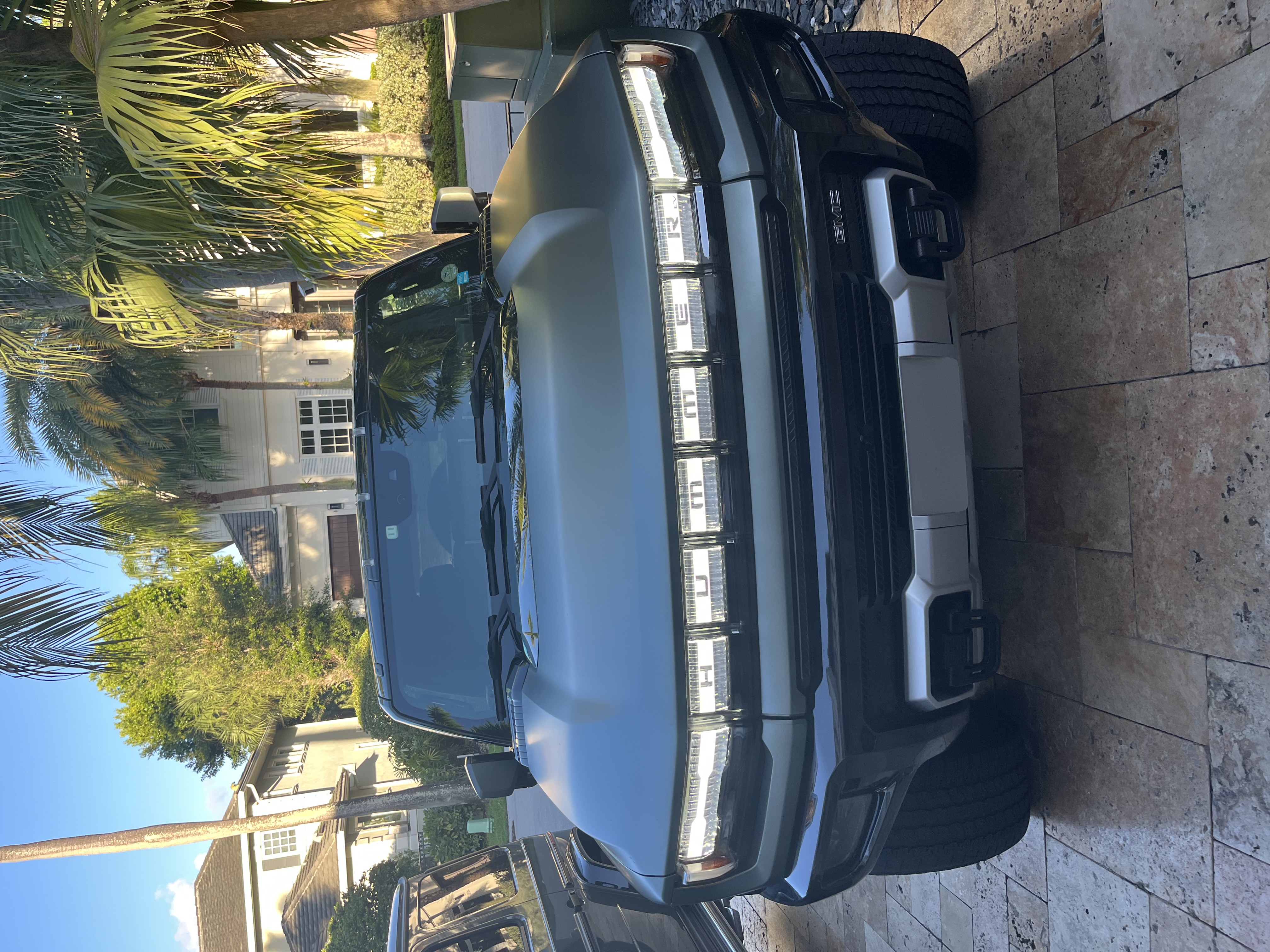 Used 2024 GMC Hummer EV 3X AWD/4WD image 2