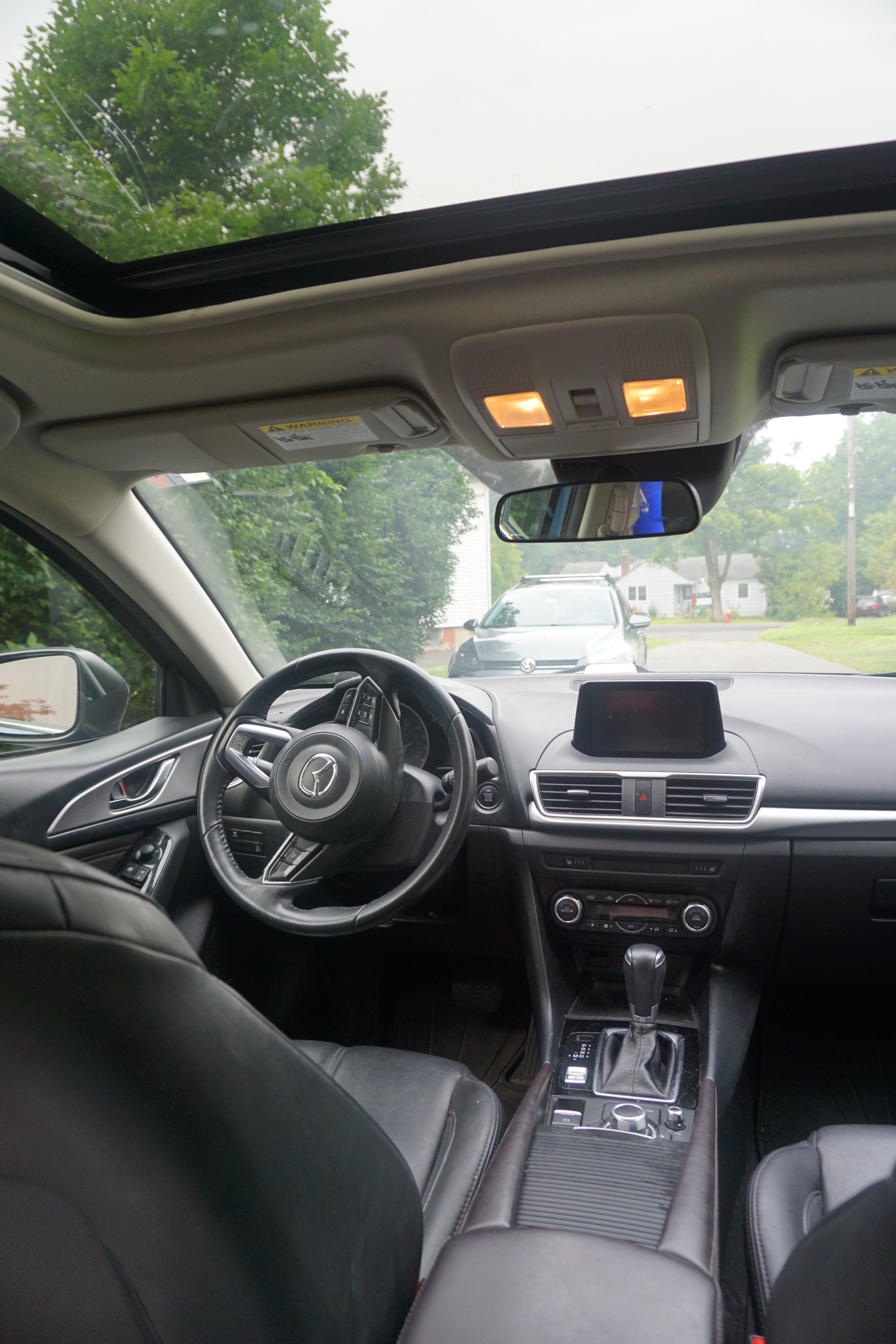 Used 2018 MAZDA MAZDA3 Touring FWD image 9
